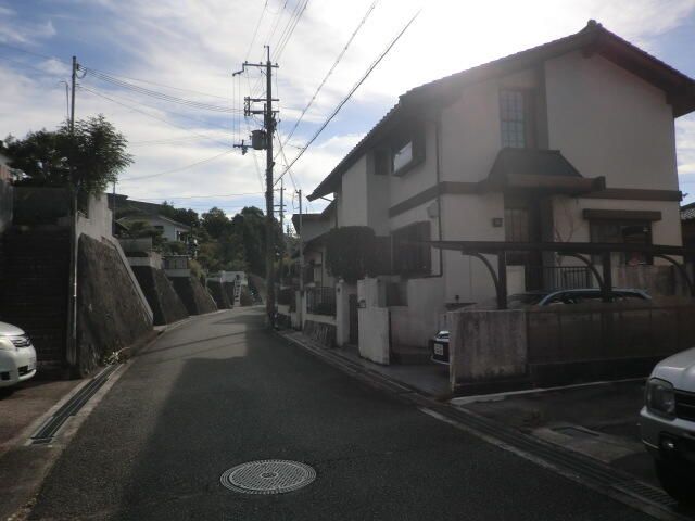 5LDK Detached House with Garden for Sale in Ikeda, Osaka - Thumbnail 3