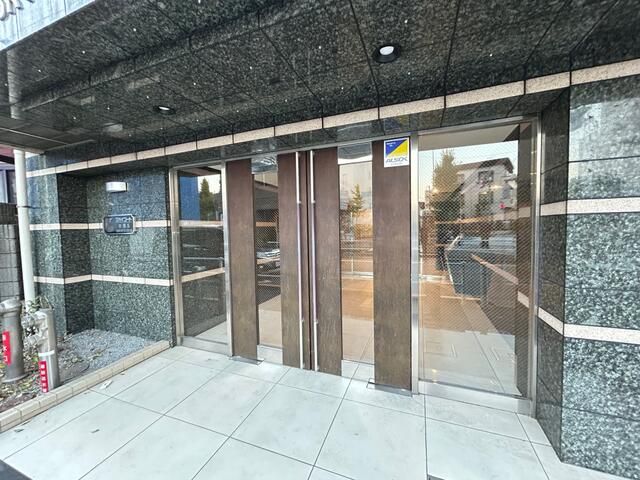 1K Apartment for Sale in Itabashi, Tokyo - 4.5% Yield - Thumbnail 3