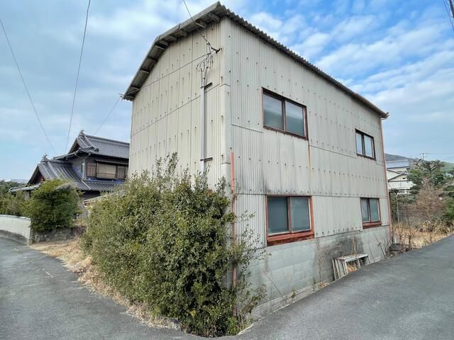 8DK House in Sakaide with Warehouse, 199 sqm - Thumbnail 3