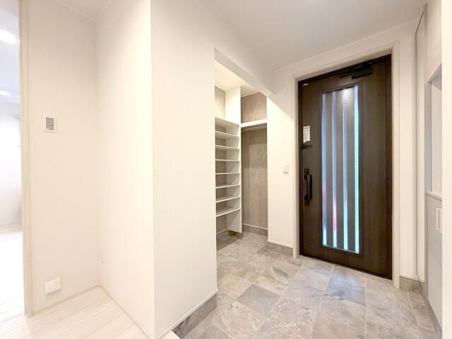 New 4LDK House in Sapporo's Toyohira Ward with High Insulation - Thumbnail 2