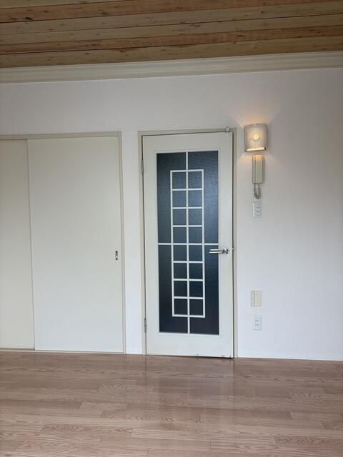 1K Apartment for Rent in Takatsuki, Osaka - 36,000 Yen - Thumbnail 4