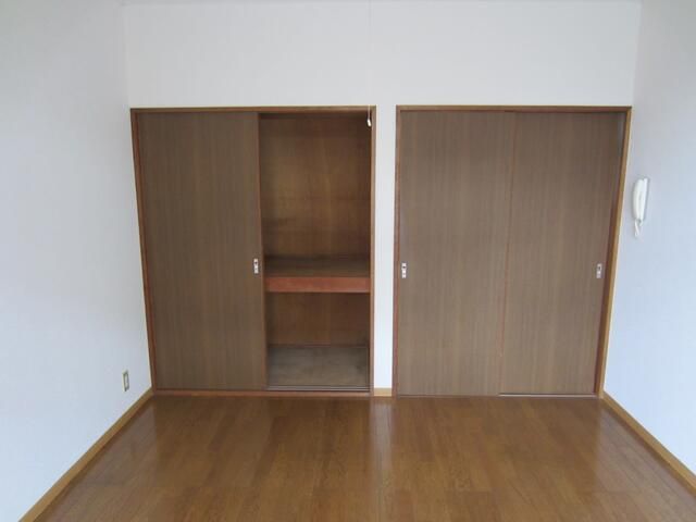 1K Apartment for Rent in Saku, Nagano - 25,000 Yen - Thumbnail 3