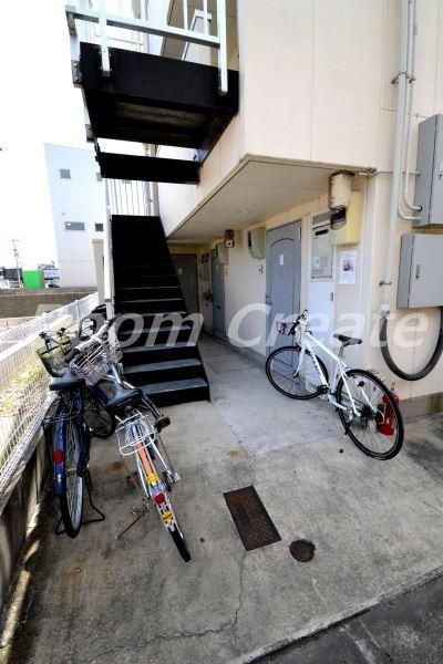 Pet-Friendly 1R Apartment for Rent in Tokushima City - Thumbnail 3
