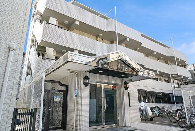 Renovated 3LDK Apartment for Sale in Nakahara-ku, Kawasaki - Thumbnail 2