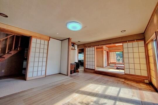 5SLDK Onsen Villa with Mountain Views in Yugawara, Kanagawa - Thumbnail 4