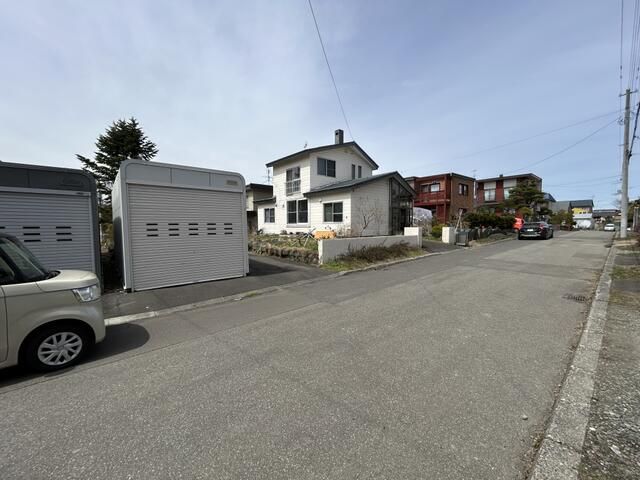 4LDK House on 100-Pen Lot in Kitahiroshima, Hokkaido - Thumbnail 2