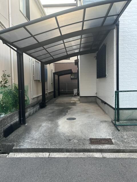 5LDK Two-Generation House for Sale in Higashiyodogawa, Osaka - Thumbnail 2