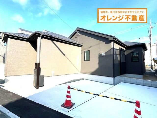 New 2LDK Energy-Efficient House for Sale in Gamagori, Aichi - Thumbnail 3