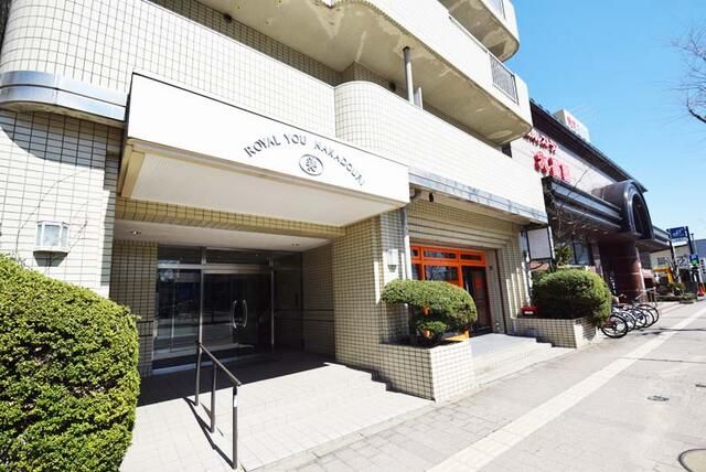 Akita City 2DK Investment Apartment for Sale with Tenant - Thumbnail 2