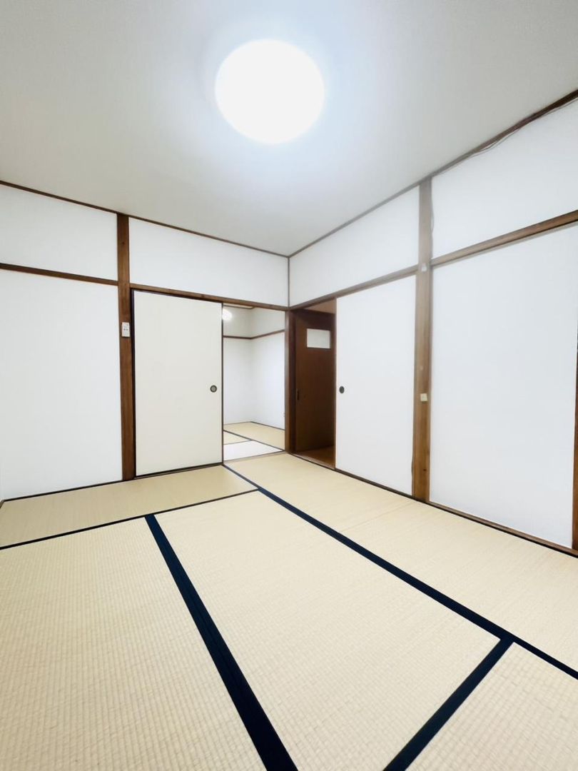 3DK Pet-Friendly Rental House in Hirakata, Osaka - Thumbnail 3