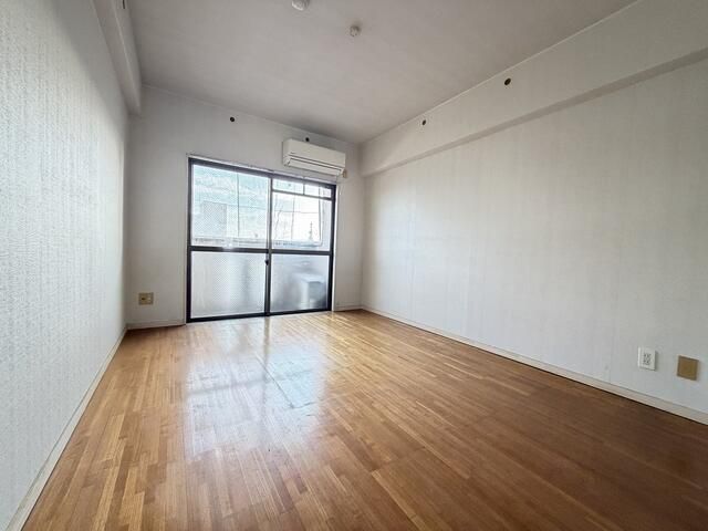 Miyazaki City 1R Apartment for Rent near Miyazaki Jingu Station - Thumbnail 2