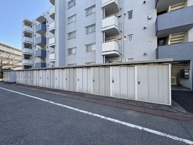 3LDK Renovated Apartment in Urayasu, Chiba for Sale - Thumbnail 4