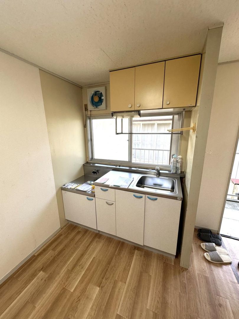 Renovated 2DK Apartment for Rent in Tottori City - Thumbnail 3