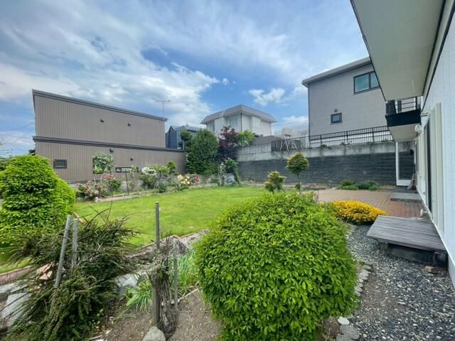 4LDK Detached House on 436sqm Land in Sapporo's Nishi Ward - Thumbnail 3