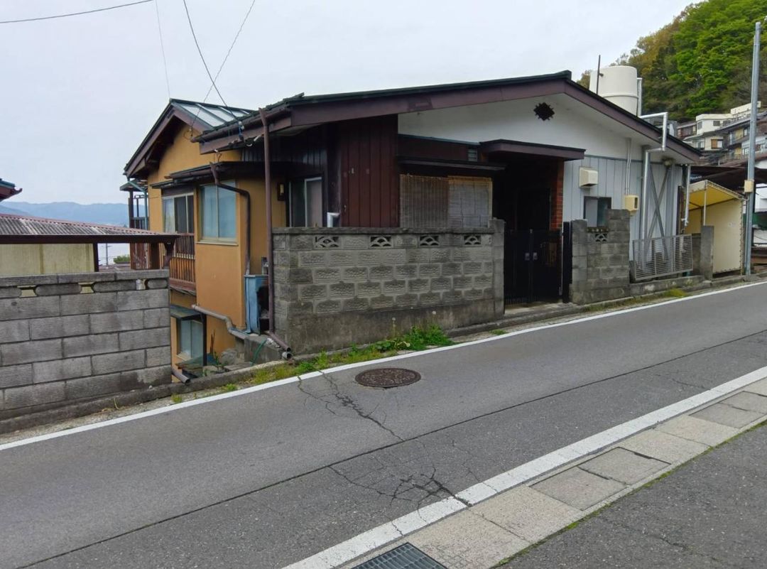 Used 3DK House in Shimosuwa-machi, Nagano - Thumbnail 3