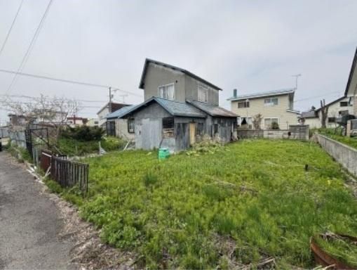 Renovation-Ready 3LDK House on 106 Tsubo Corner Lot in Iwamizawa - Thumbnail 3