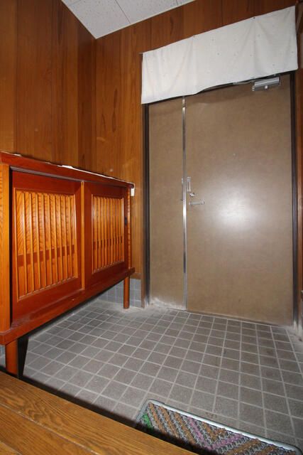 3LDK House for Sale Near Shosenkyo Gorge in Kofu, Yamanashi - Thumbnail 3