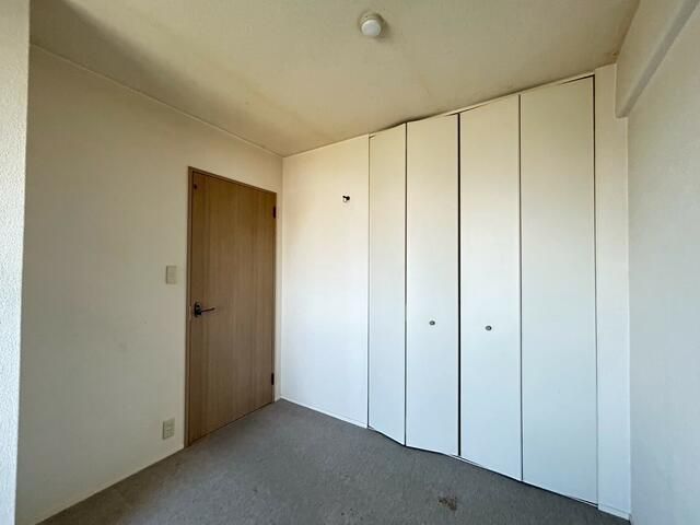 3LDK Apartment for Sale in Izumi City, Osaka - 12th Floor View - Thumbnail 3
