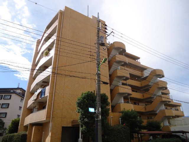 2DK Apartment for Sale in Tamagawadai, Setagaya, Tokyo - Thumbnail 3