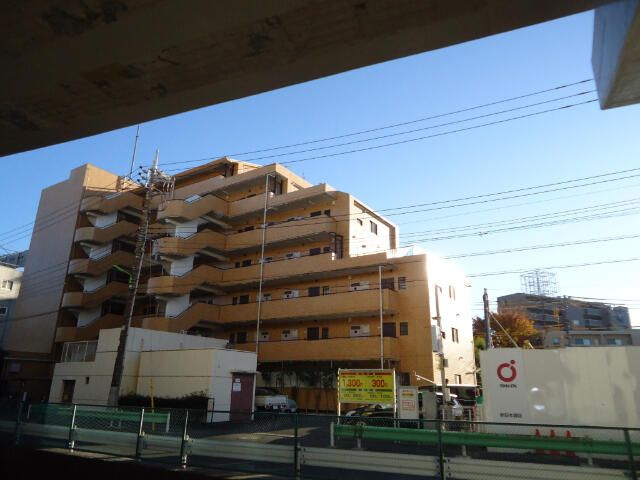 2DK Apartment for Sale in Tamagawadai, Setagaya, Tokyo - Thumbnail 4