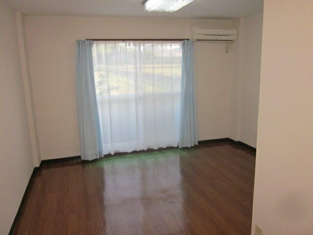 Suzuka Studio Apartment for Rent - 17.91 sqm, No Deposit - Thumbnail 2