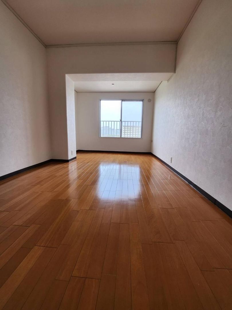 Renovated 3LDK Apartment near Moriguchi Station, Osaka - Thumbnail 3
