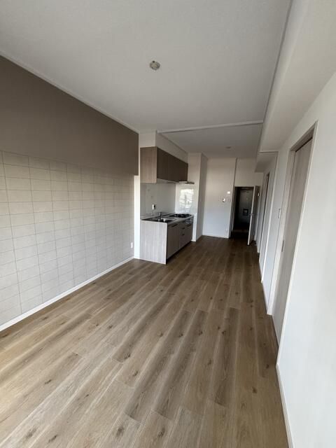 Renovated 3DK Apartment Near Imafuku-Tsurumi Station, Osaka - Thumbnail 2