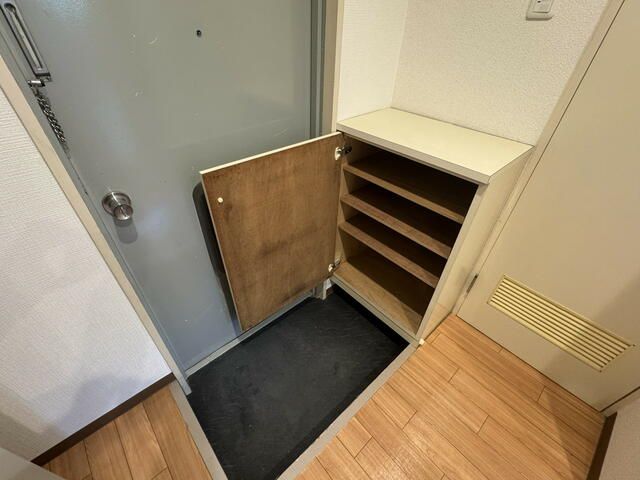2K Apartment for Sale in Nonoichi, Ishikawa - 210万円 - Thumbnail 2