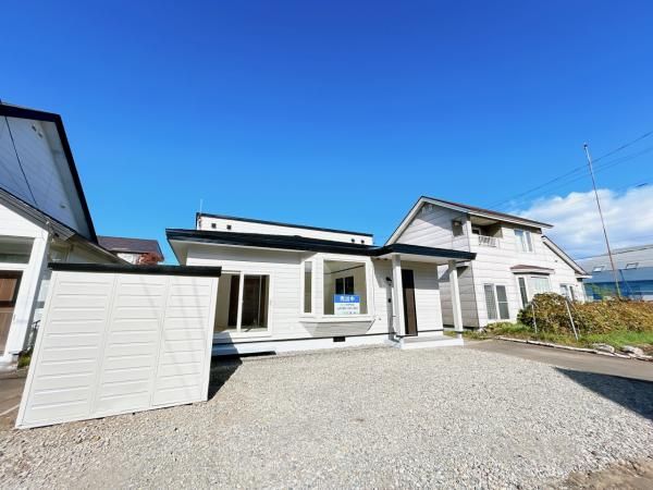 Renovated 3LDK Single-Story House in Obihiro, Hokkaido - Thumbnail 2