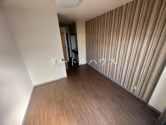 One-Room Apartment for Rent in Daito City, Osaka - Thumbnail 2