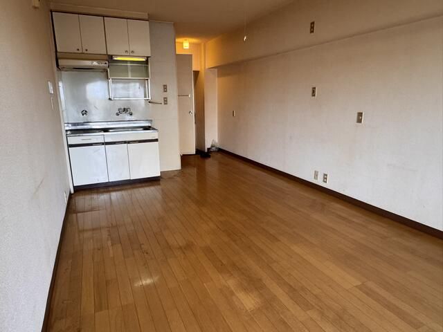 Studio Apartment for Sale in Central Oita City - Thumbnail 4