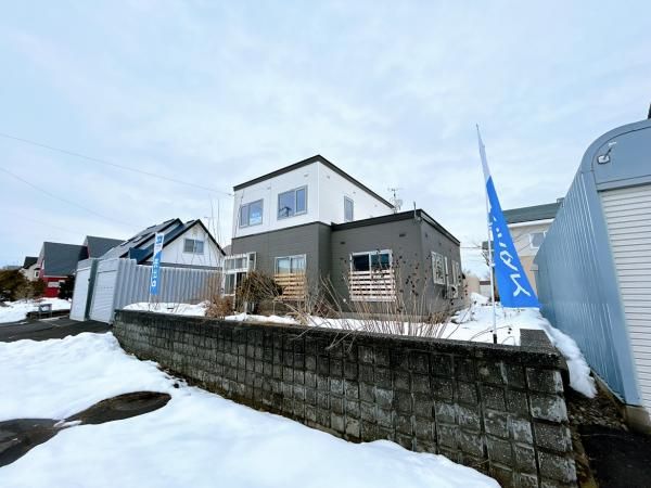 Renovated 4LDK House for Sale in Takikawa, Hokkaido - Thumbnail 2