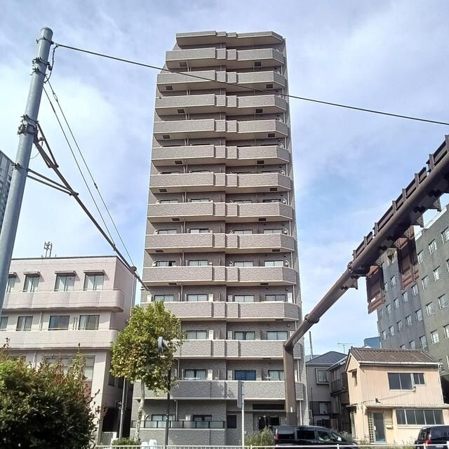 Shinagawa 1K Apartment for Sale Near Shin-Kamata Station - Thumbnail 2