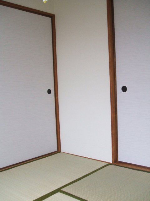 2DK Apartment for Rent in Minoh, Osaka - 50,000 Yen - Thumbnail 4