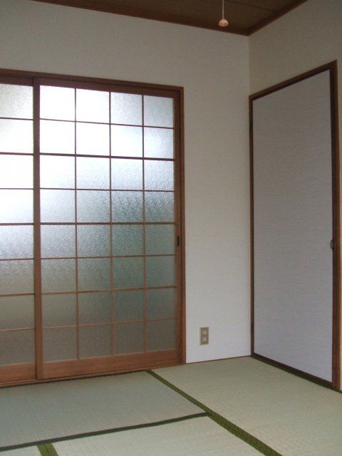 2DK Apartment for Rent in Minoh, Osaka - 50,000 Yen - Thumbnail 2