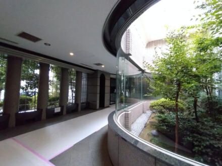Renovated 2LDK Apartment for Sale in Setagaya, Tokyo - Thumbnail 2