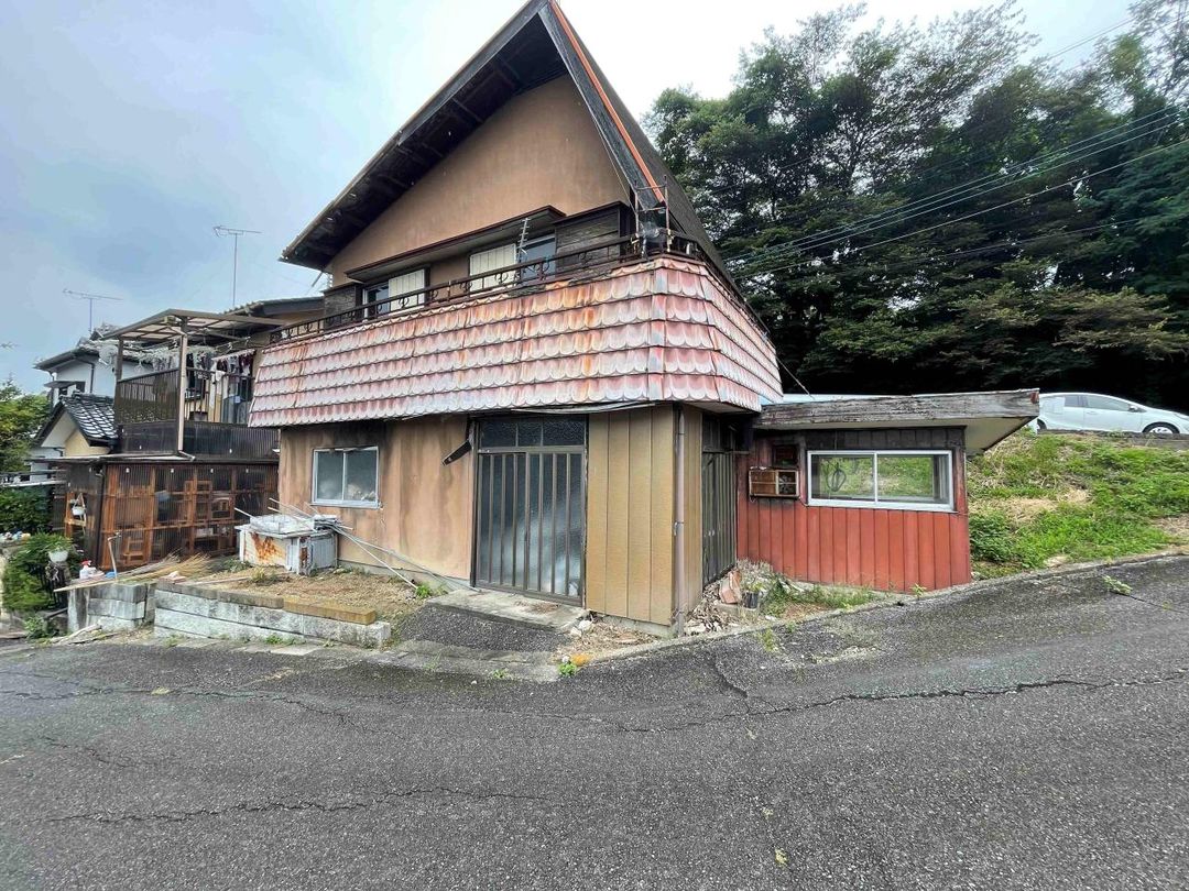 3DK House for Sale in Isobe Hot Spring Area, Annaka, Gunma - Thumbnail 2