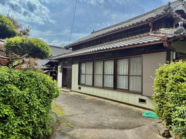 9DK Detached House on 711㎡ Land in Yoshinogawa, Tokushima - Thumbnail 3