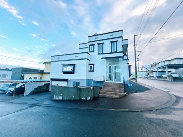 Renovated 3LDK House for Sale in Asahikawa, Hokkaido - Thumbnail 2