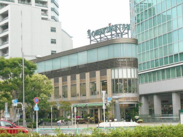 1LDK Corner Apartment for Sale in Minato, Tokyo - Akaike Station 4min - Image 1