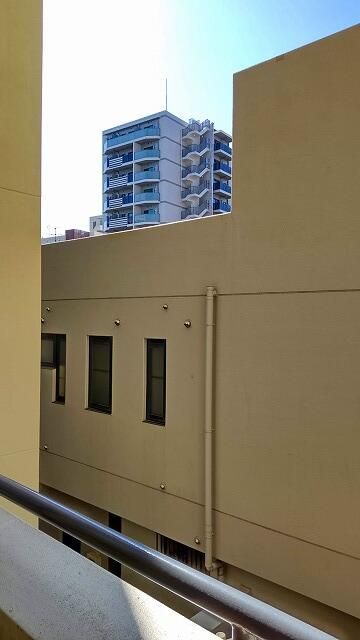 Asakusa Studio Apartment for Sale with 5.54% Yield - Thumbnail 2