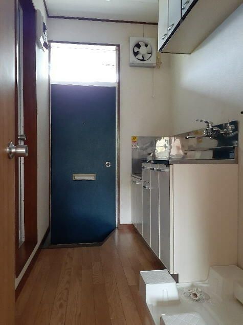 1K Apartment for Rent in Fukushima City - 22,000 Yen - Thumbnail 4
