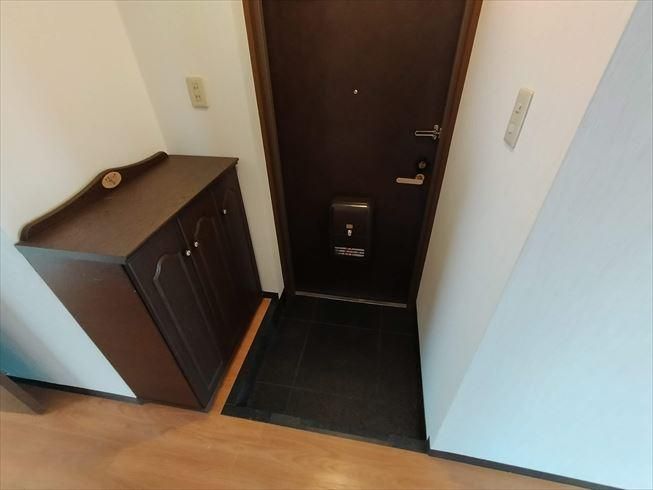 3LDK Apartment with Balcony Views in Toyama City, Toyama - Thumbnail 3