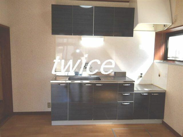 Used 4LDK Detached House in Ome, Tokyo - 81 sqm - Thumbnail 3