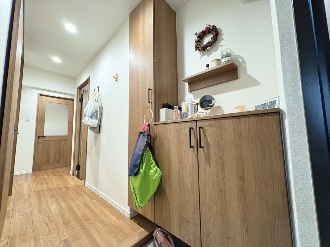 Renovated 3LDK Apartment for Sale in Higashiosaka, Osaka - Thumbnail 3