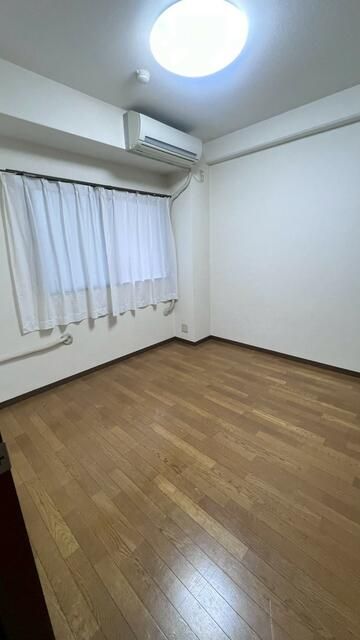 3LDK Apartment for Sale in Takatsuki, Osaka - 87.23㎡ - Thumbnail 4