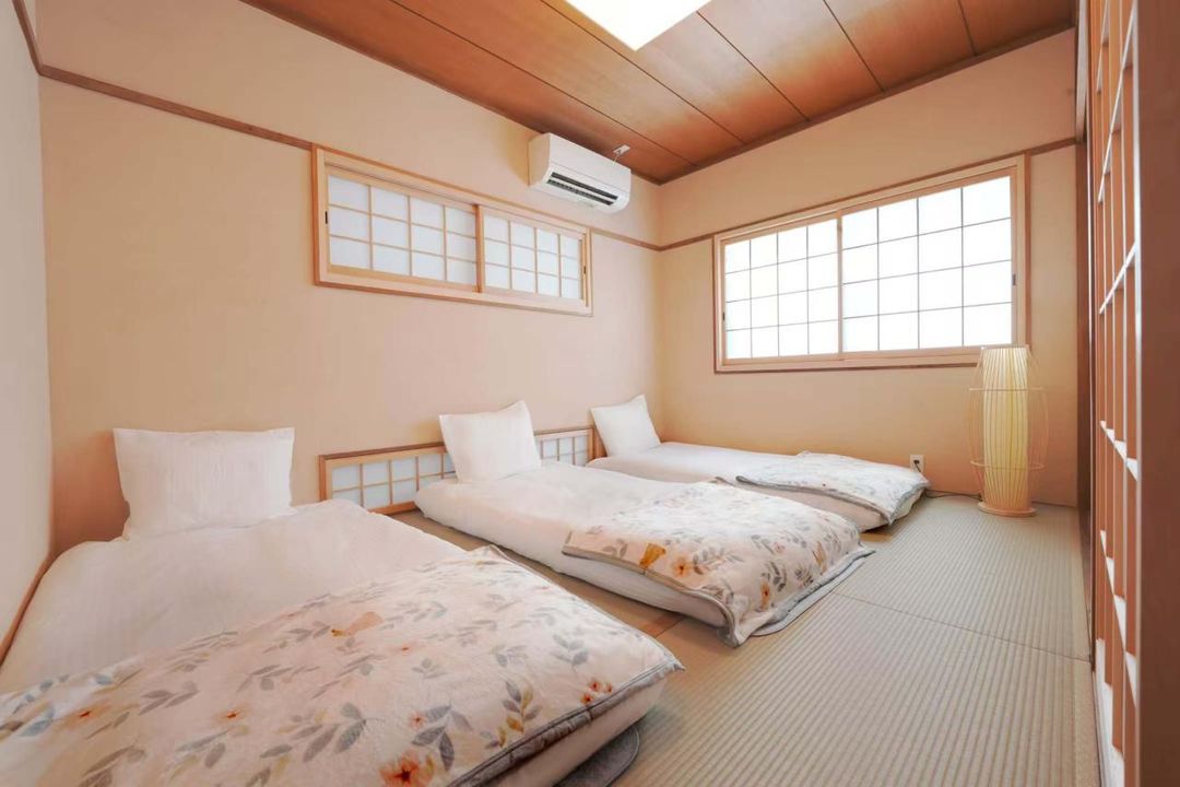 Renovated 4-Story House for Sale in Osaka Tennoji Ward - Thumbnail 3
