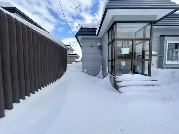 Renovated 2LDK House in Ebetsu, Hokkaido with Land - Thumbnail 3