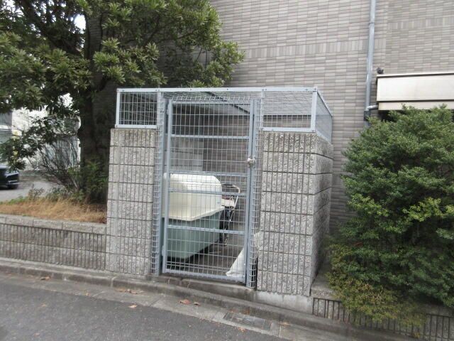 1DK Apartment for Rent in Daito, Osaka - 50,000 Yen - Thumbnail 2