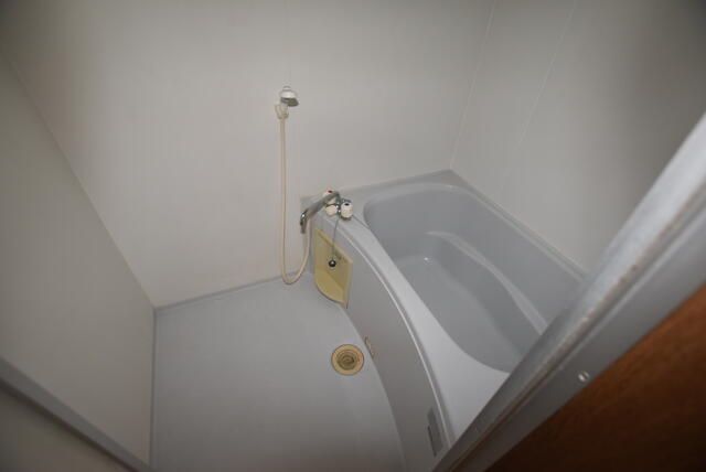 1K Apartment for Rent in Kitsuki, Oita - 12,000 JPY - Thumbnail 4